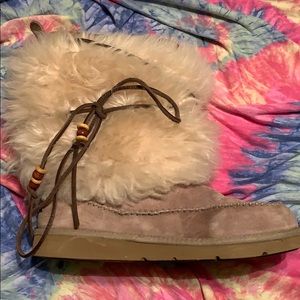 fluffy ugg boot